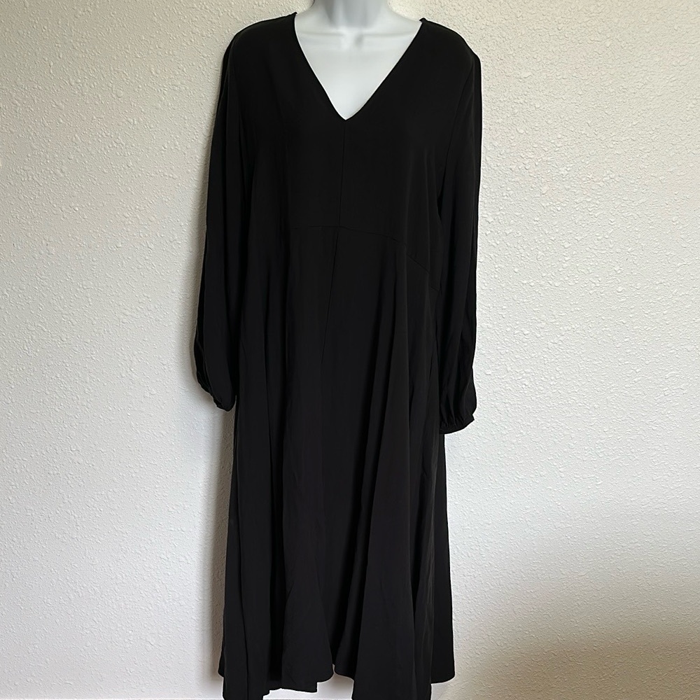 Nordstrom Black V-Neck Bishop Sleeve Dress Size Small